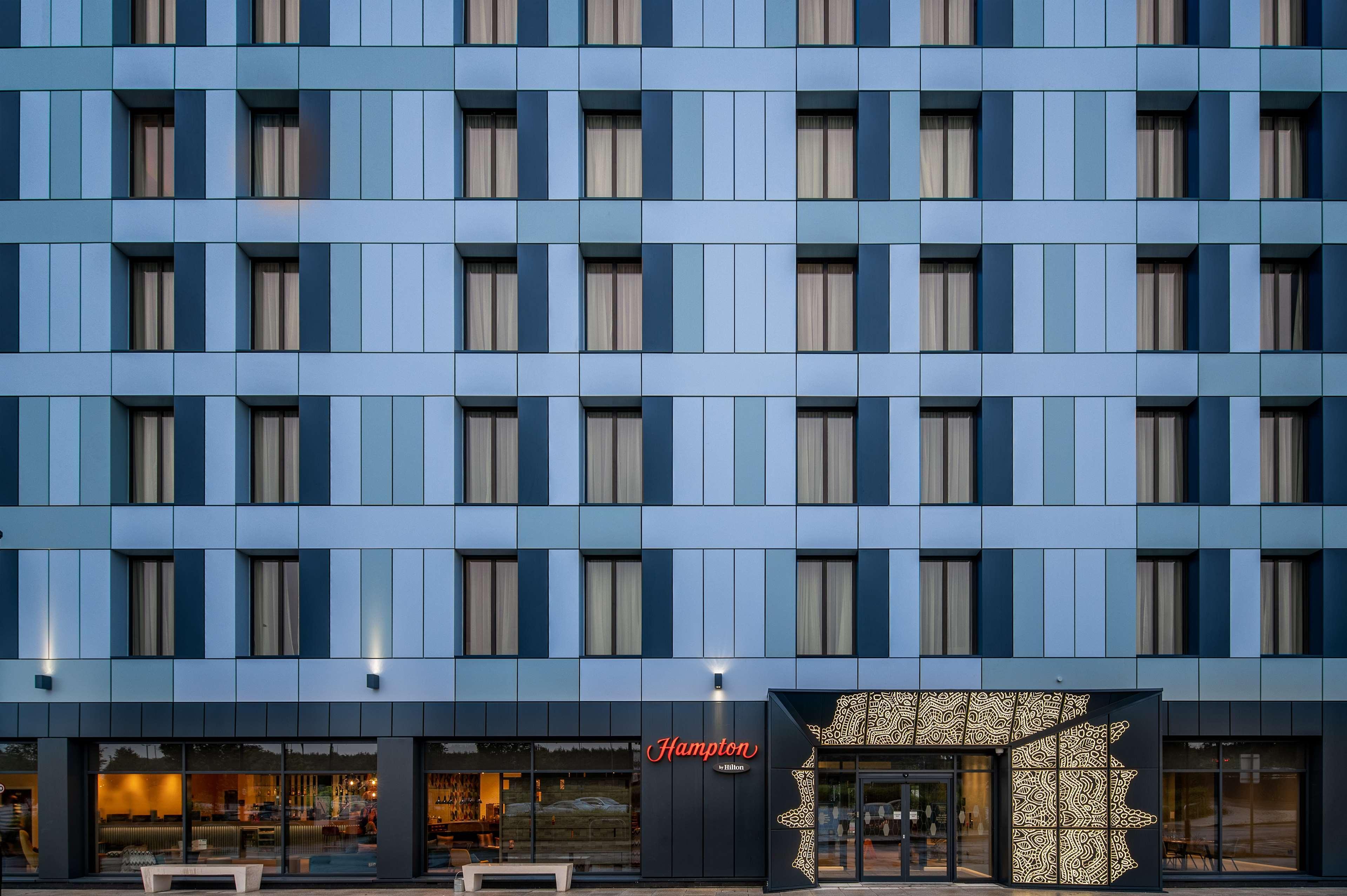 ホテル Hampton By Hilton ハイワイクーム エクステリア 写真