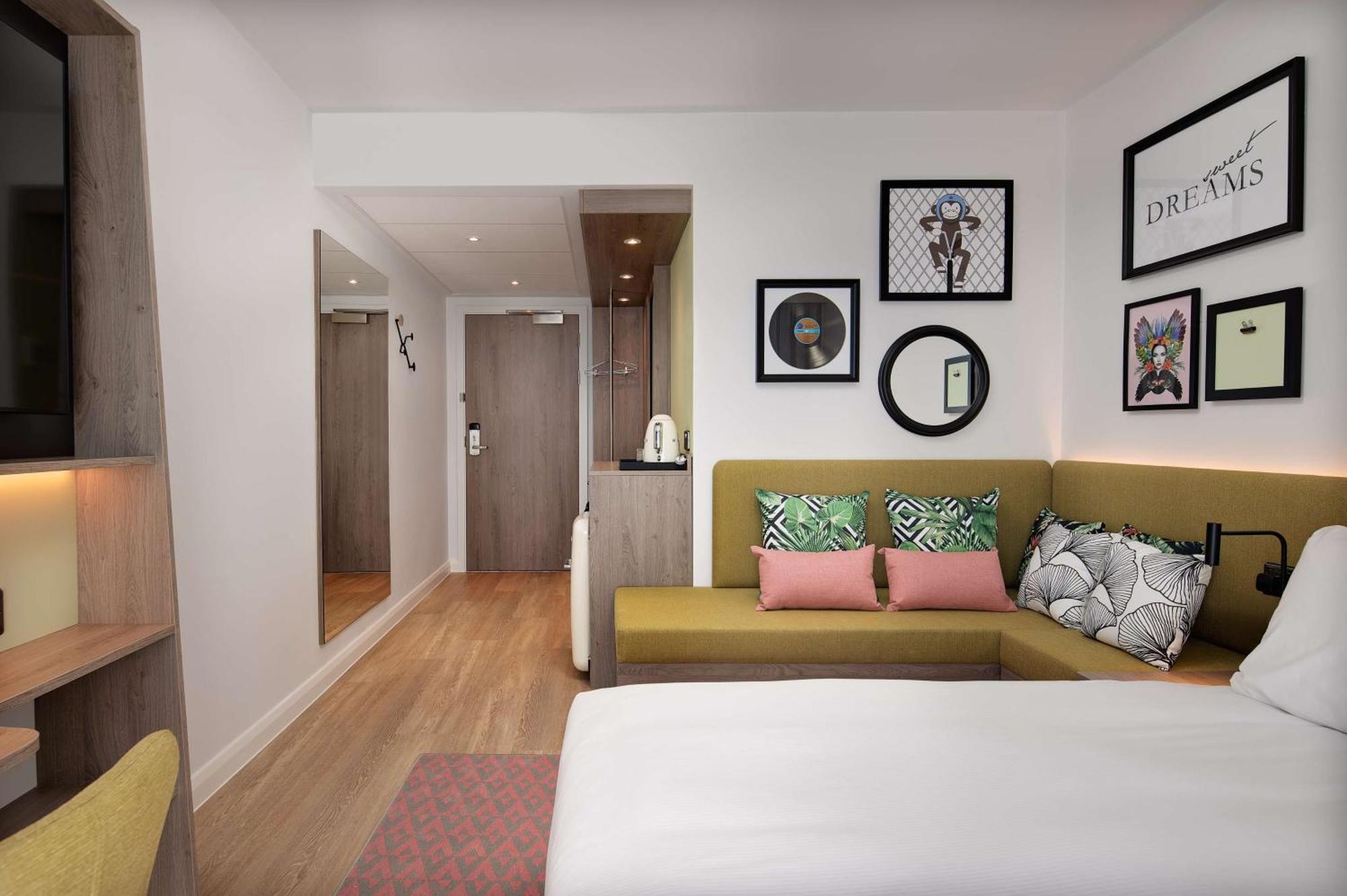 ホテル Hampton By Hilton ハイワイクーム エクステリア 写真