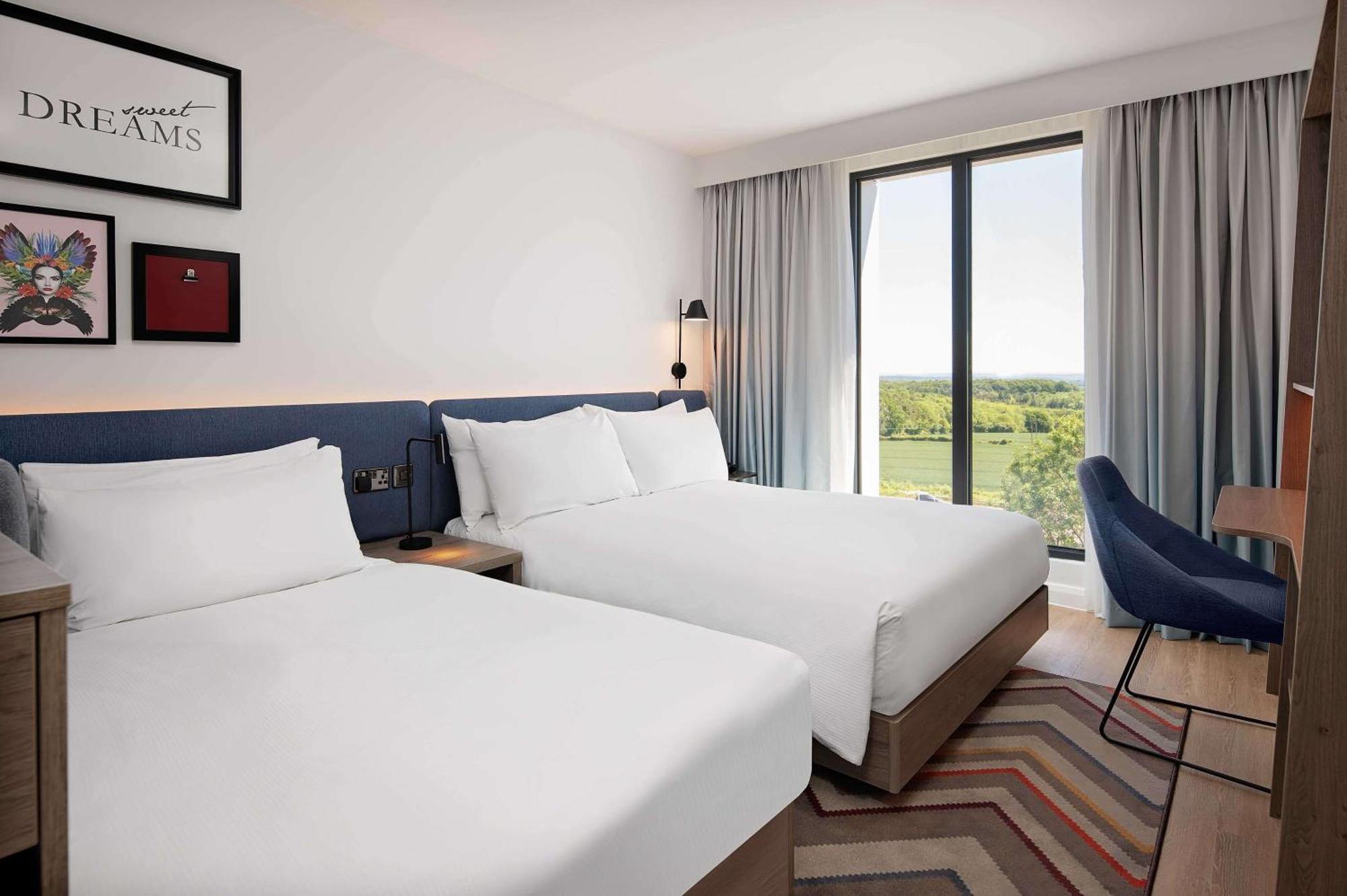 ホテル Hampton By Hilton ハイワイクーム エクステリア 写真