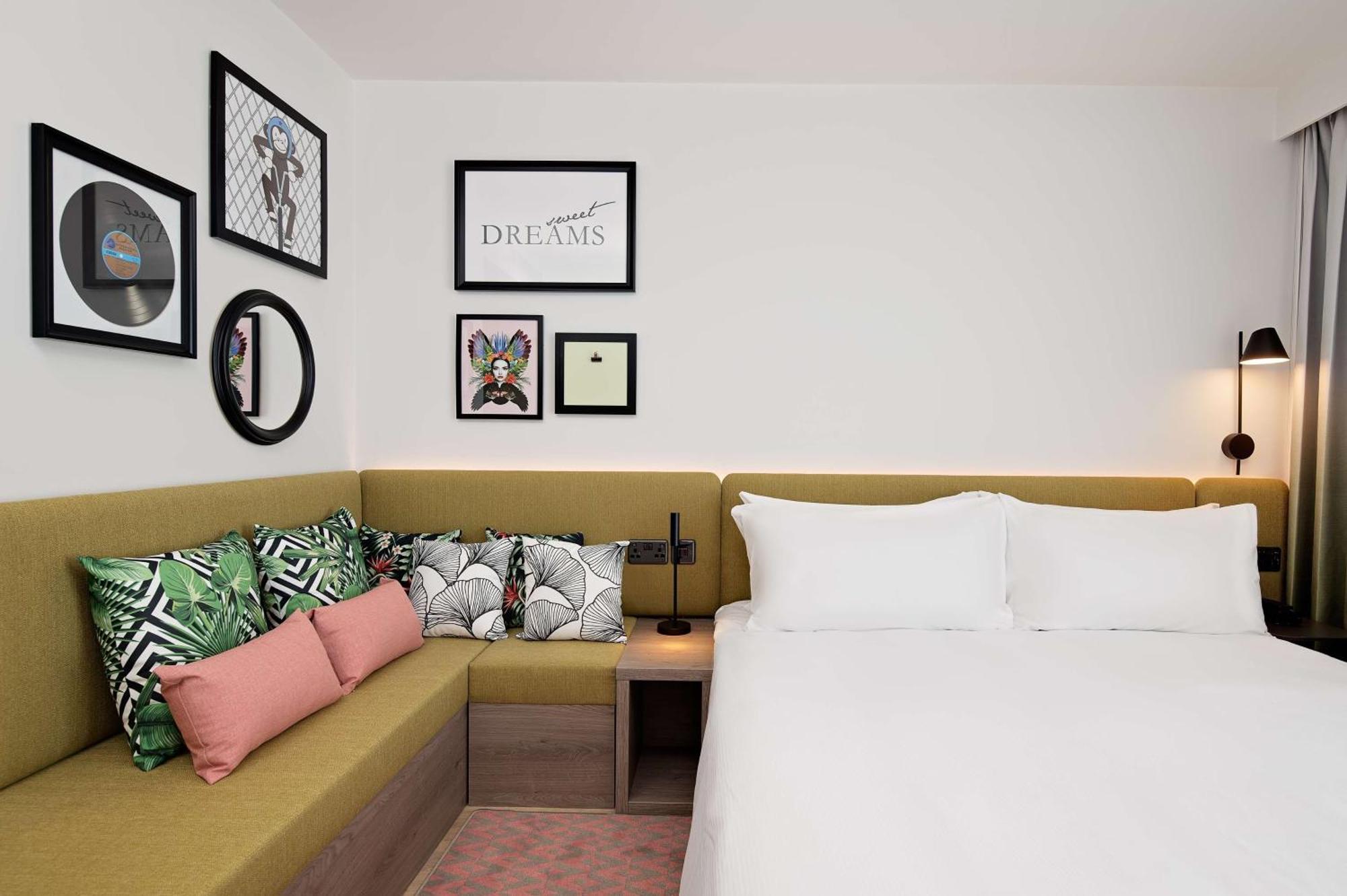 ホテル Hampton By Hilton ハイワイクーム エクステリア 写真