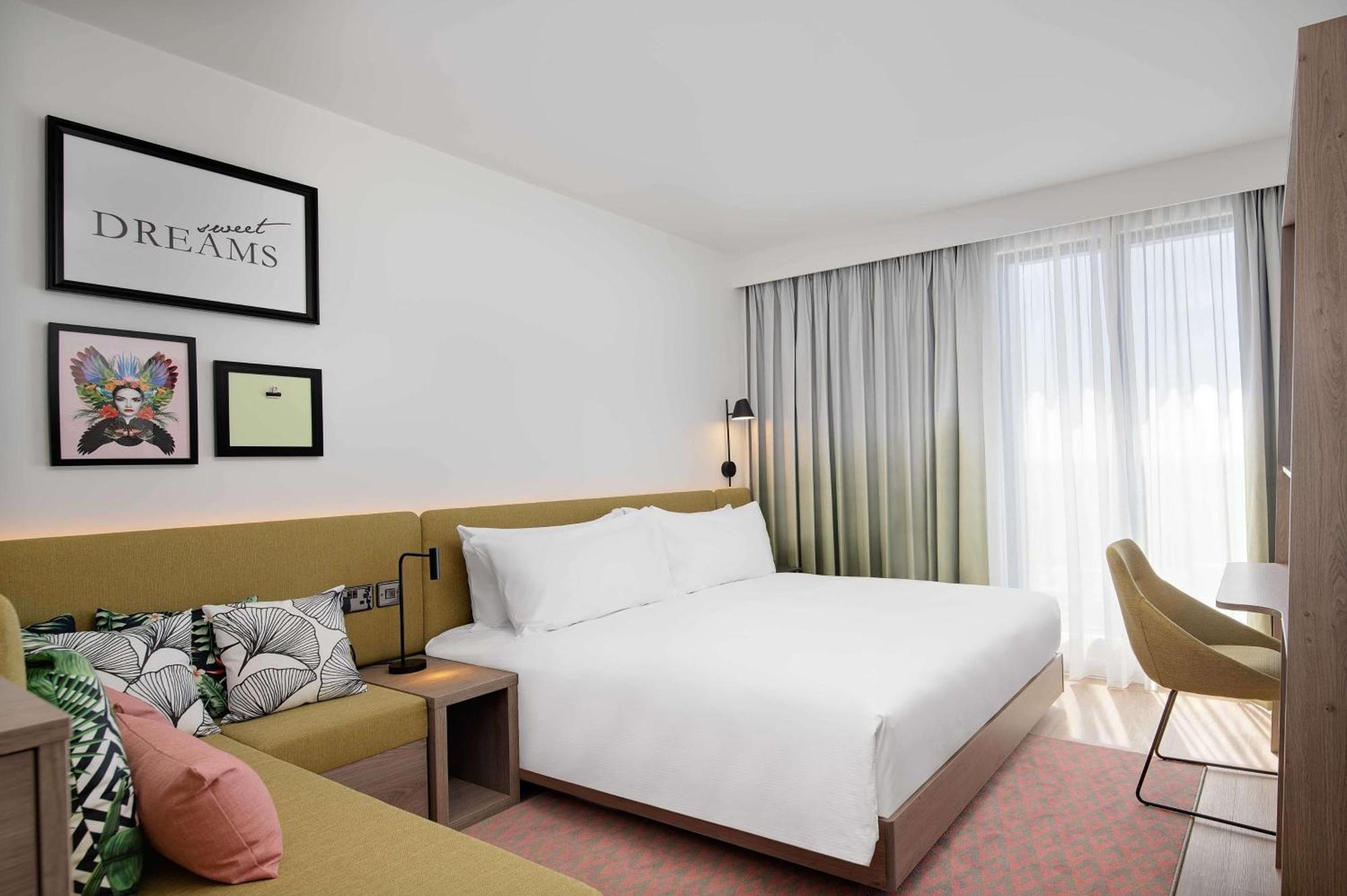 ホテル Hampton By Hilton ハイワイクーム エクステリア 写真