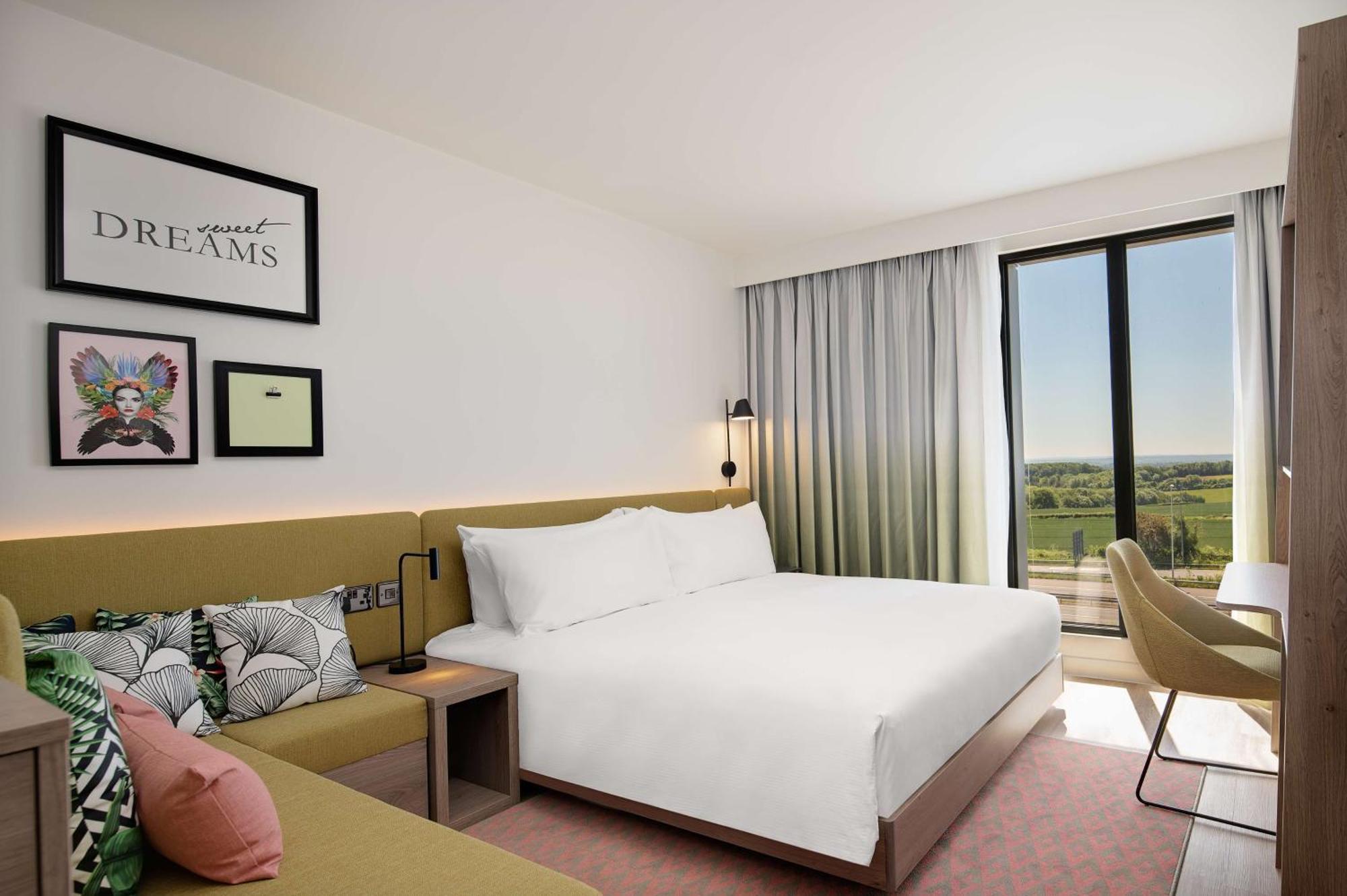 ホテル Hampton By Hilton ハイワイクーム エクステリア 写真
